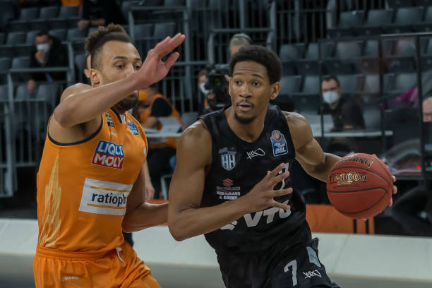 速度和球员 速度和球员