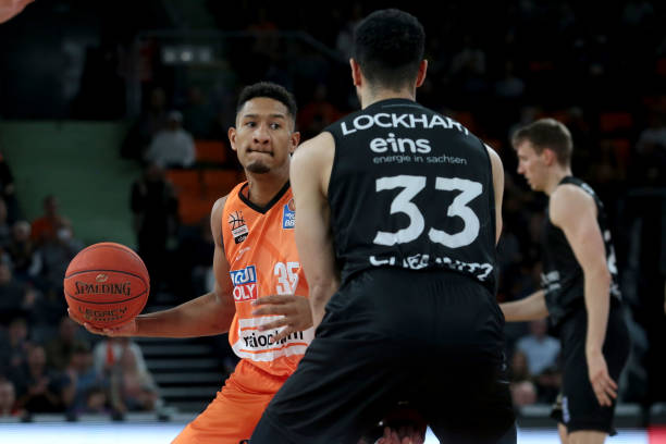 他们急需一 他们急需一